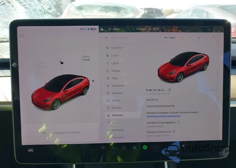 2018 Tesla Model 3 Long Range/Mid Range из США, поврежденный, VIN 5YJ3E1EA3JF044776
